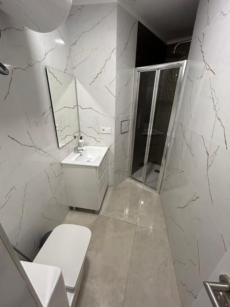 Elegance Apartment Alicante Eksteriør billede